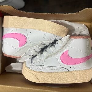 Nike Blazer Mid '77 TD White and Pink Sneakers